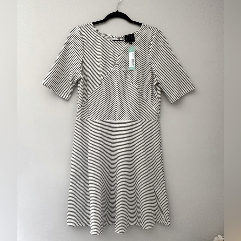 NWT. Grey/cream striped dress. Aline, 3/4 sleeve, scoop neck, zipper back
